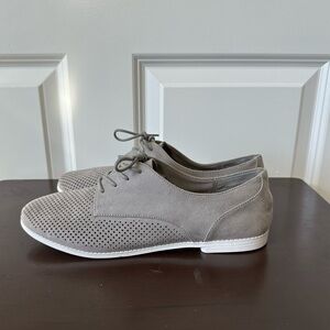 Kelly & Katie Grey Miralla Oxfords size 8